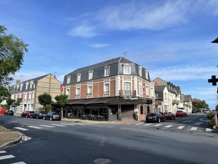 Le Cyrano, Deauville - App. T2 Proche De La Mer Экстерьер фото
